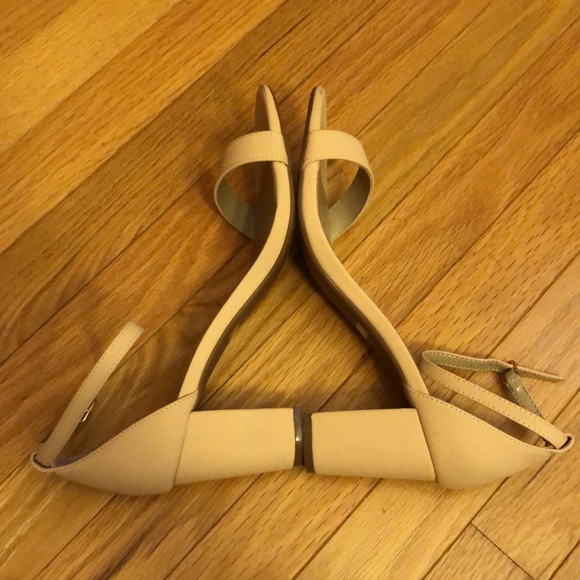 COPY - COPY - Nude Dream Pairs Ankle Strap Pump - Picture 6 of 6